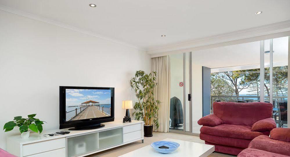 Beach House On Suttons Leilighet Redcliffe Eksteriør bilde